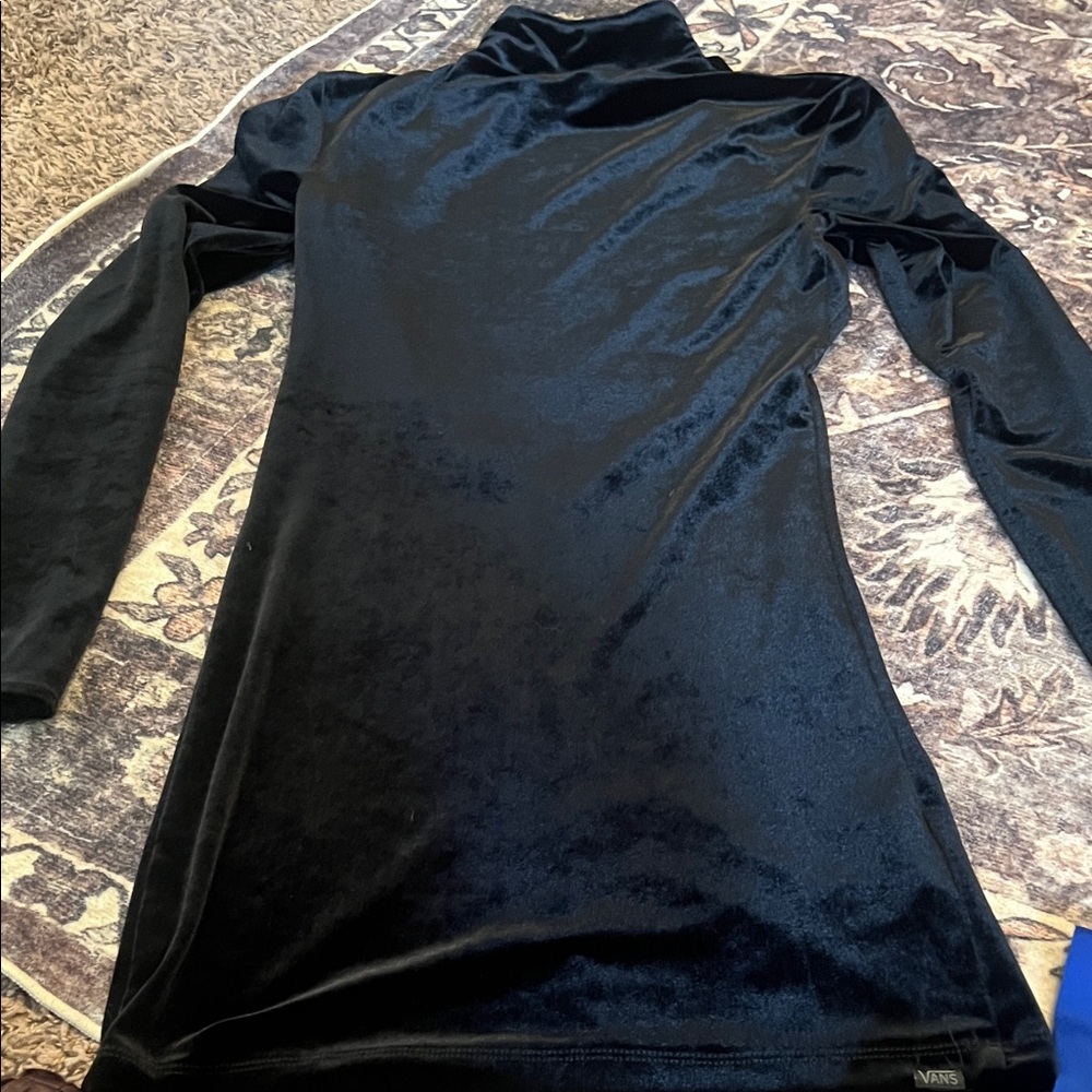 Black Velvet Long-Sleeve Turtleneck Dress - Vans